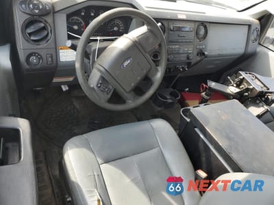 Zdjęcie 8 z 12 samochodu: 2015 FORD F450 SUPER DUTY VIN:1FDUF4GY1FEC93403 - miniatura