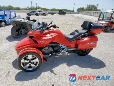 Trzecie zdjęcie samochodu z tyłu: 2022 CAN-AM SPYDER ROADSTER F3-T VIN:2BXREDD29NV001728 - miniatura