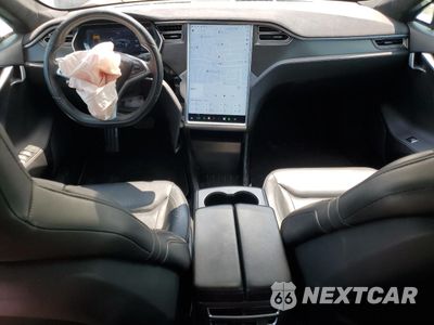 Zdjęcie 8 z 12 samochodu: 2015 TESLA MODEL S VIN:5YJSA1E29FF115146 - miniatura