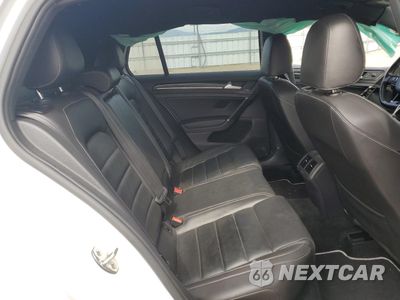 Zdjęcie 10 z 14 samochodu: 2017 VOLKSWAGEN GOLF R VIN:WVWVF7AU6HW143588 - miniatura