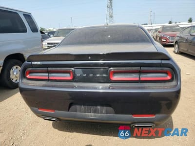 Zdjęcie 6 z 12 samochodu: 2019 DODGE CHALLENGER SXT VIN:2C3CDZAG1KH701053 - miniatura