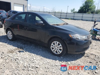 Czwarte zdjęcie samochodu z boku: 2011 KIA FORTE EX VIN:KNAFU4A21B5436803 - miniatura