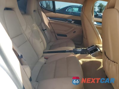 Zdjęcie 10 z 12 samochodu: 2014 PORSCHE PANAMERA S HYBRID VIN:WP0AD2A7XEL044285 - miniatura