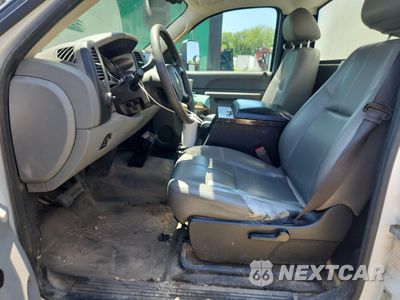 Zdjęcie 7 z 12 samochodu: 2013 CHEVROLET SILVERADO C3500 VIN:1GB3CZCG9DF151735 - miniatura