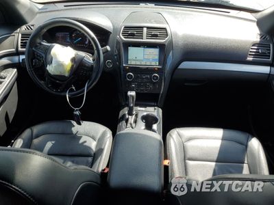 Zdjęcie 8 z 16 samochodu: 2017 FORD EXPLORER XLT VIN:1FM5K8D89HGD38929 - miniatura