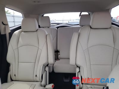 Zdjęcie 10 z 14 samochodu: 2023 BUICK ENCLAVE ESSENCE VIN:5GAERBKW4PJ234558 - miniatura