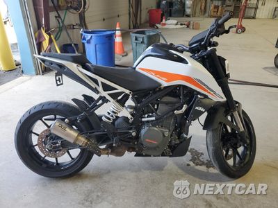 2016 KTM 390 DUKE MD2JGJ405GC286219 - główne zdjęcie licytacji z USA - miniatura