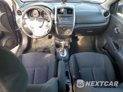 Zdjęcie 8 z 14 samochodu: 2018 NISSAN VERSA S VIN:3N1CN7AP2JL885425 - miniatura