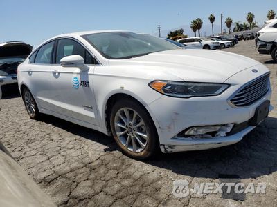 Czwarte zdjęcie samochodu z boku: 2017 FORD FUSION SE HYBRID VIN:3FA6P0LU5HR409276 - miniatura