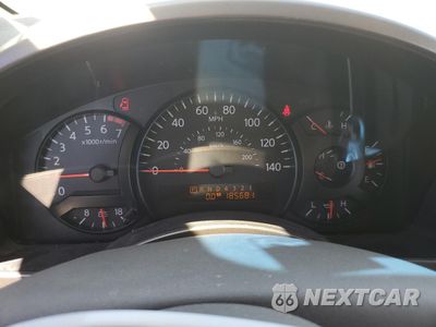 Zdjęcie 9 z 13 samochodu: 2004 NISSAN ARMADA SE VIN:5N1AA08A64N727906 - miniatura