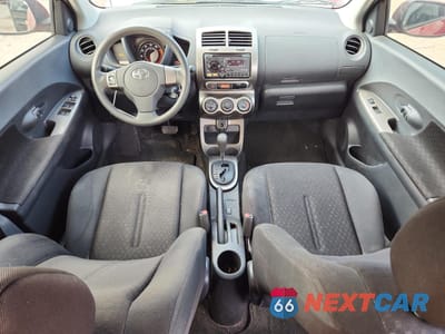 Zdjęcie 8 z 12 samochodu: 2012 TOYOTA SCION XD VIN:JTKKU4B49C1026916 - miniatura