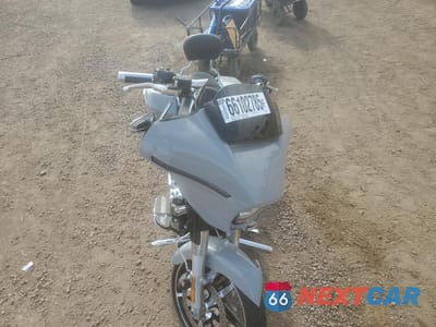 Piąte zdjęcie samochodu w środku: 2024 HARLEY-DAVIDSON FLHX VIN:1HD1KB715RB631576 - miniatura