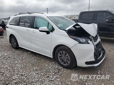 Czwarte zdjęcie samochodu z boku: 2024 TOYOTA SIENNA LE VIN:5TDKRKEC9RS182546 - miniatura