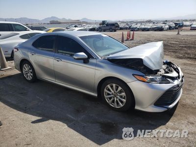 Czwarte zdjęcie samochodu z boku: 2018 TOYOTA CAMRY L VIN:4T1B11HK9JU508782 - miniatura