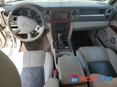 Zdjęcie 8 z 15 samochodu: 2010 JEEP COMMANDER LIMITED VIN:1J4RG5GT4AC109443 - miniatura