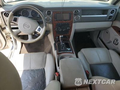 Zdjęcie 8 z 15 samochodu: 2010 JEEP COMMANDER LIMITED VIN:1J4RG5GT4AC109443 - miniatura