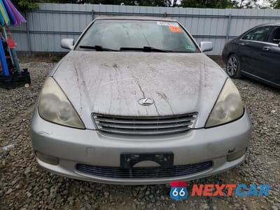 Piąte zdjęcie samochodu w środku: 2002 LEXUS ES 300 VIN:JTHBF30G320026986 - miniatura