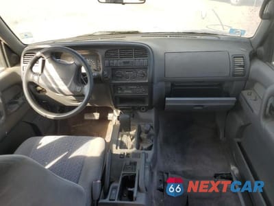 Zdjęcie 8 z 12 samochodu: 1996 ISUZU TROOPER S VIN:JACDJ58V7T7914042 - miniatura