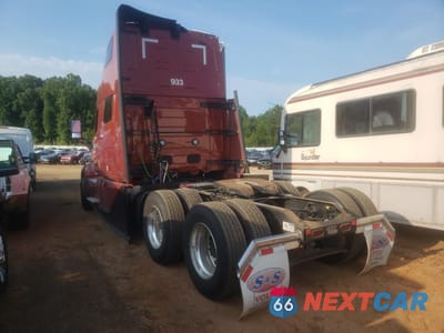 Trzecie zdjęcie samochodu z tyłu: 2026 VOLVO NEW VNL SEMI TRUCK VIN:4V4BC9EH2TN697802 - miniatura