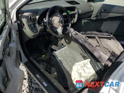 Zdjęcie 8 z 12 samochodu: 2002 ACURA RSX VIN:JH4DC53892C004040 - miniatura