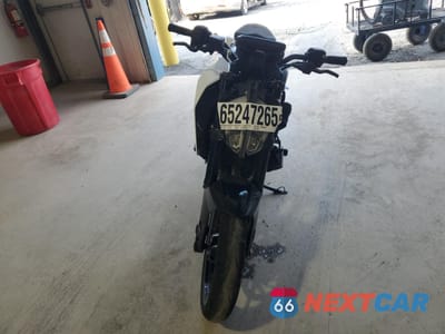 Drugie zdjęcie samochodu z przodu: 2016 KTM 390 DUKE VIN:MD2JGJ405GC286219 - miniatura