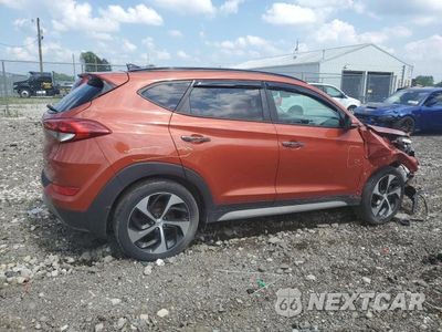 Trzecie zdjęcie samochodu z tyłu: 2017 HYUNDAI TUCSON VIN:KM8J3CA27HU370858 - miniatura