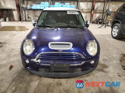 Piąte zdjęcie samochodu w środku: 2006 MINI COOPER S VIN:WMWRE33586TJ36088 - miniatura