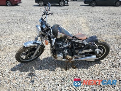 Trzecie zdjęcie samochodu z tyłu: 1982 HONDA CB650 SC VIN:JH2RC0800CM003908 - miniatura