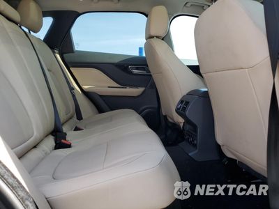 Zdjęcie 11 z 16 samochodu: 2018 JAGUAR F-PACE PREMIUM VIN:SADCJ2FX5JA270755 - miniatura