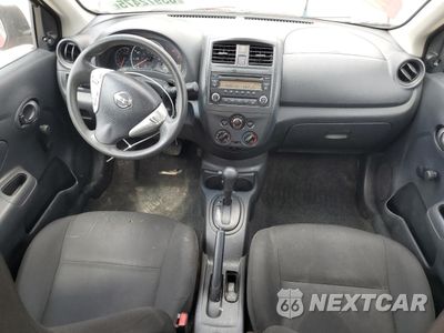 Zdjęcie 8 z 15 samochodu: 2015 NISSAN VERSA S VIN:3N1CN7AP4FL901017 - miniatura