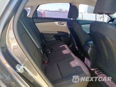 Zdjęcie 10 z 12 samochodu: 2022 KIA FORTE FE VIN:3KPF24AD1NE458500 - miniatura