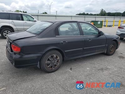 Trzecie zdjęcie samochodu z tyłu: 2003 HYUNDAI SONATA GL VIN:KMHWF25S03A743833 - miniatura