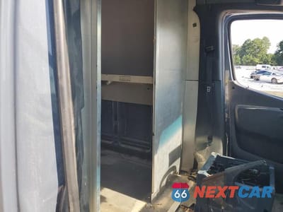 Zdjęcie 10 z 13 samochodu: 2019 MERCEDES-BENZ SPRINTER 2500 VIN:WD4PF0CD7KP035114 - miniatura