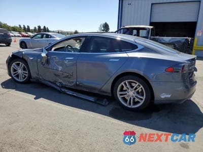 Drugie zdjęcie samochodu z przodu: 2012 TESLA MODEL S VIN:5YJSA1DN2CFP01548 - miniatura