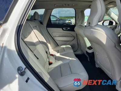 Zdjęcie 11 z 14 samochodu: 2023 VOLVO XC60 ULTIMATE VIN:YV4L12RX3P1253899 - miniatura