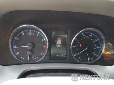 Zdjęcie 9 z 14 samochodu: 2016 TOYOTA RAV4 XLE VIN:2T3WFREV4GW248484 - miniatura