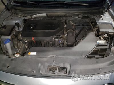 Zdjęcie 11 z 12 samochodu: 2017 HYUNDAI SONATA SPORT VIN:5NPE34AF7HH513395 - miniatura