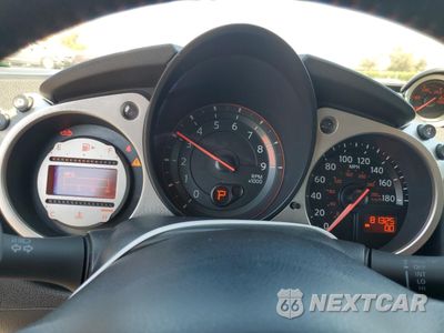 Zdjęcie 9 z 12 samochodu: 2010 NISSAN 370Z VIN:JN1AZ4FH5AM304145 - miniatura
