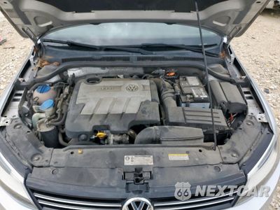 Zdjęcie 11 z 12 samochodu: 2014 VOLKSWAGEN JETTA TDI VIN:3VWLL7AJ5EM395699 - miniatura