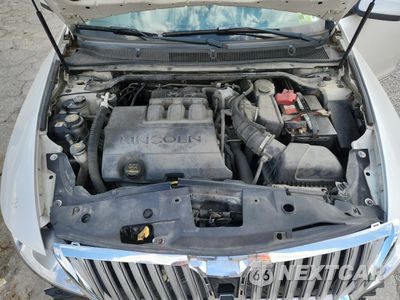 Zdjęcie 11 z 13 samochodu: 2010 LINCOLN MKS VIN:1LNHL9DR2AG612938 - miniatura