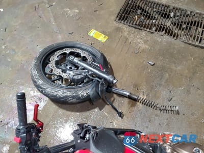 Zdjęcie 9 z 11 samochodu: 2018 HONDA CB650 F VIN:MLHRC7512J5000429 - miniatura