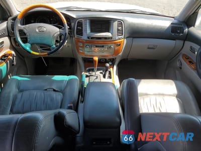 Zdjęcie 8 z 15 samochodu: 2006 LEXUS LX 470 VIN:JTJHT00W964014704 - miniatura
