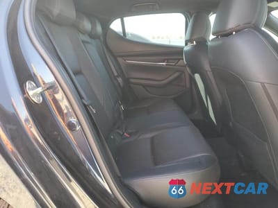Zdjęcie 10 z 12 samochodu: 2019 MAZDA 3 PREFERRED VIN:JM1BPAMM0K1135063 - miniatura