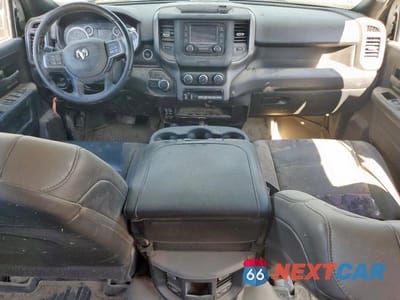 Zdjęcie 8 z 12 samochodu: 2022 RAM 2500 TRADESMAN VIN:3C6UR5HJ3NG390250 - miniatura