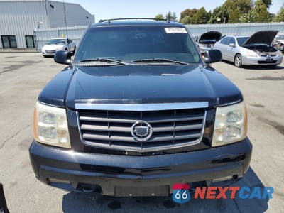 Piąte zdjęcie samochodu w środku: 2005 CADILLAC ESCALADE EXT VIN:3GYEK62N45G171486 - miniatura