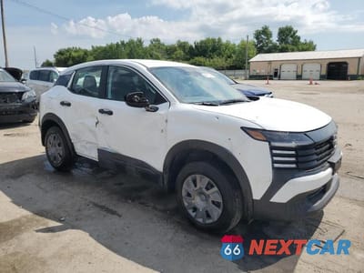 Czwarte zdjęcie samochodu z boku: 2025 NISSAN KICKS S VIN:3N8AP6BAXSL307193 - miniatura