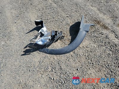 Zdjęcie 13 z 16 samochodu: 2004 VOLVO XC70 VIN:YV1SZ59H241124690 - miniatura