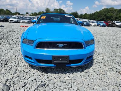 Piąte zdjęcie samochodu w środku: 2013 FORD MUSTANG VIN:1ZVBP8EM1D5229503 - miniatura
