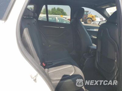 Zdjęcie 10 z 14 samochodu: 2017 BMW X1 XDRIVE28I VIN:WBXHT3C36H5F84703 - miniatura