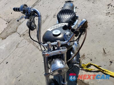 Piąte zdjęcie samochodu w środku: 2005 HARLEY-DAVIDSON XL1200 C VIN:1HD1CGP155K461420 - miniatura